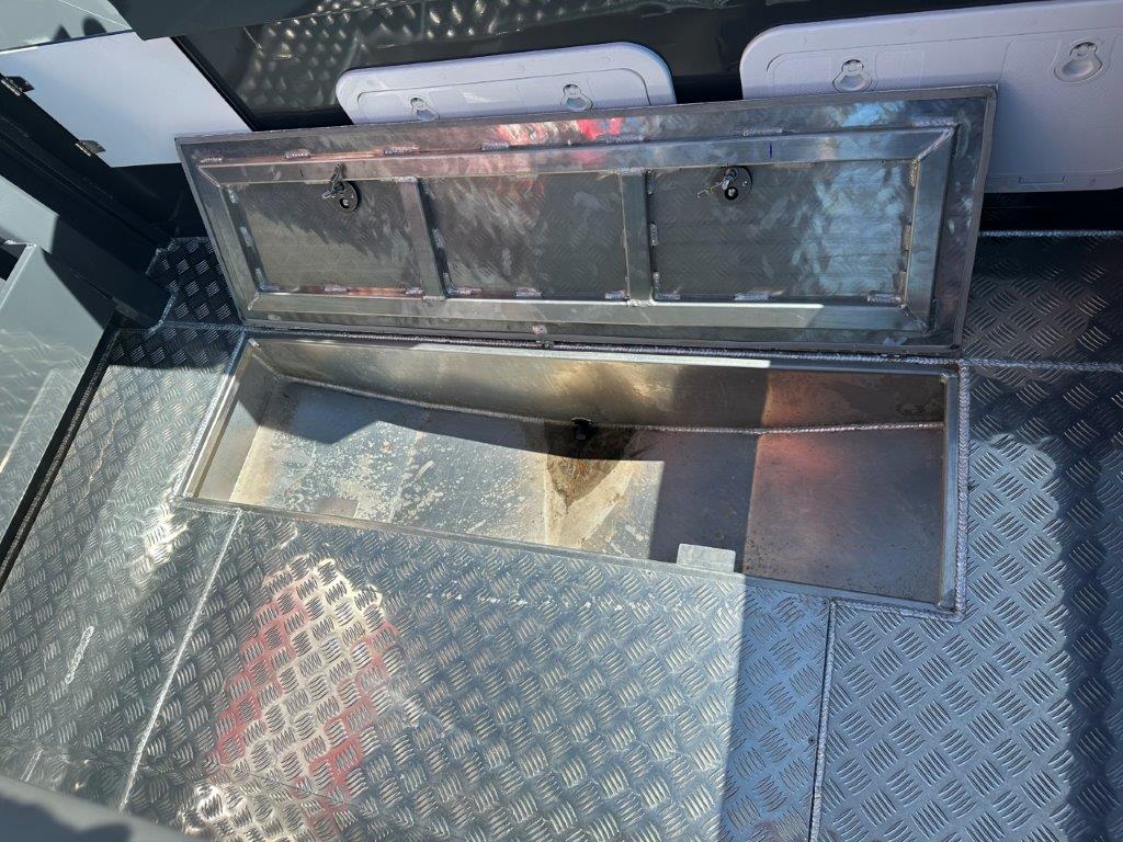 2024 Makocraft 561 Canyon Console CC package