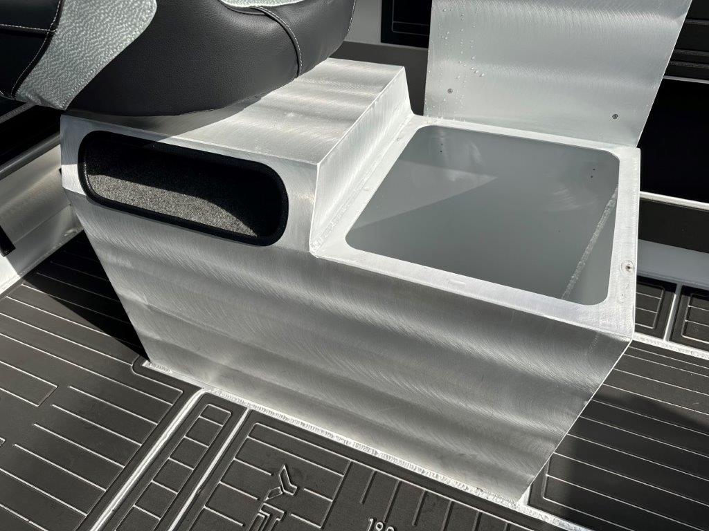 2025 McLay 661 CROSSXOVER Hard Top STARTING PRICE