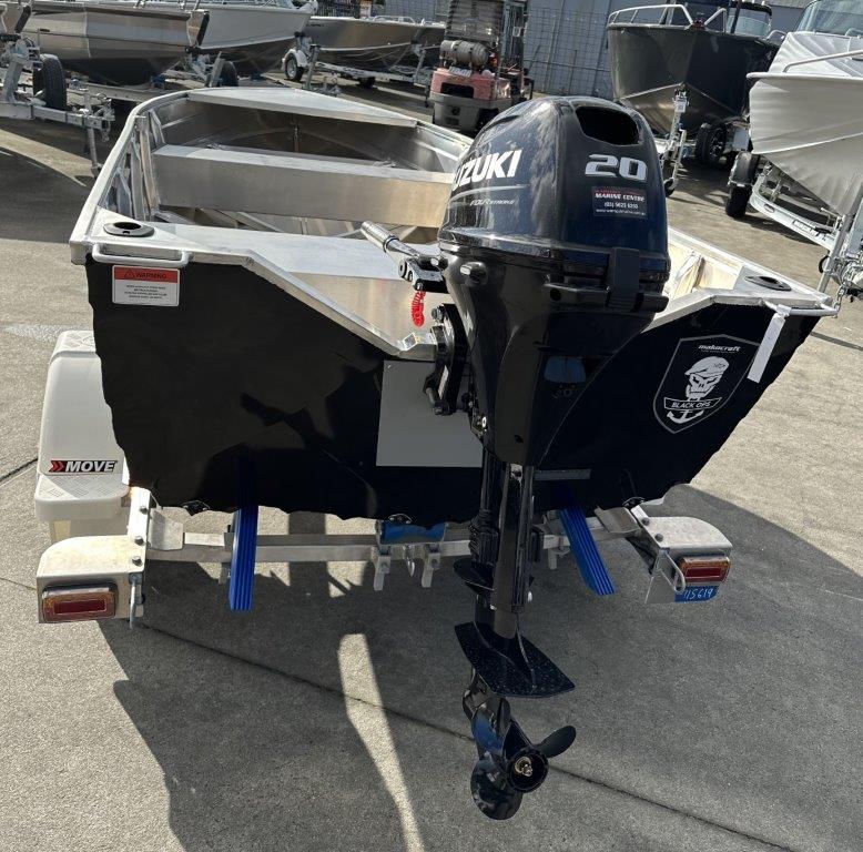 2025 Makocraft 376 Topper Tracker BLACK OPS package