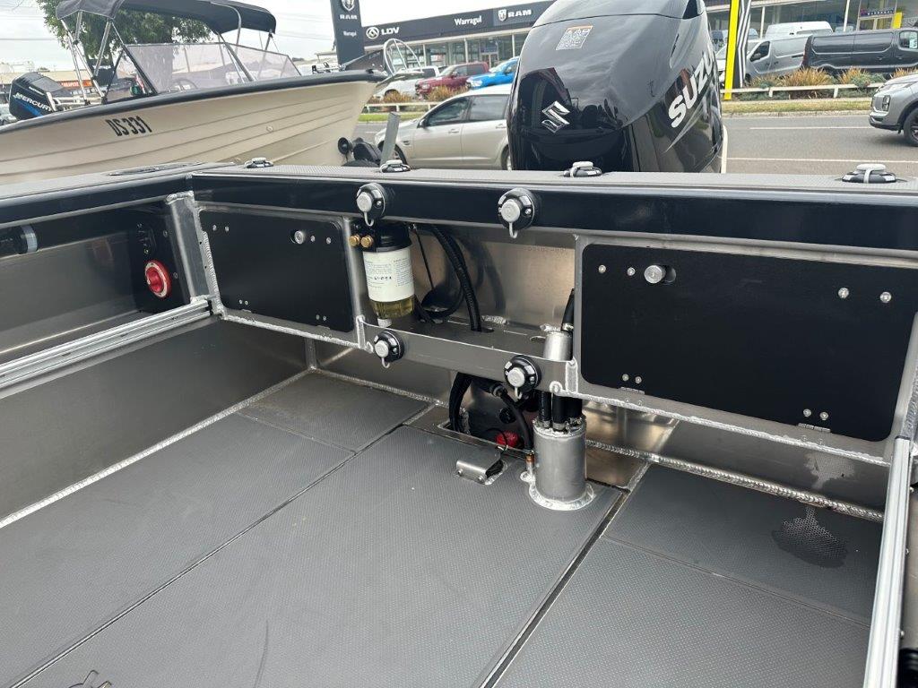 2025 Senator 500SC Side Console package DF75