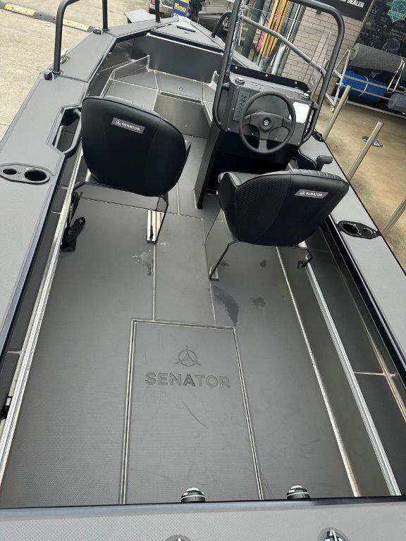2025 Senator 500SC Side Console package DF75