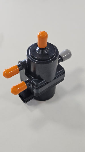 15200-89L11, Suzuki Marine Fuel Pump Assembly