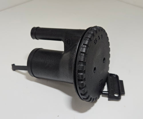 Quintrex, Stacer, Savage  Fuel Filler (Black) 1-1/2″ |38MM 160401