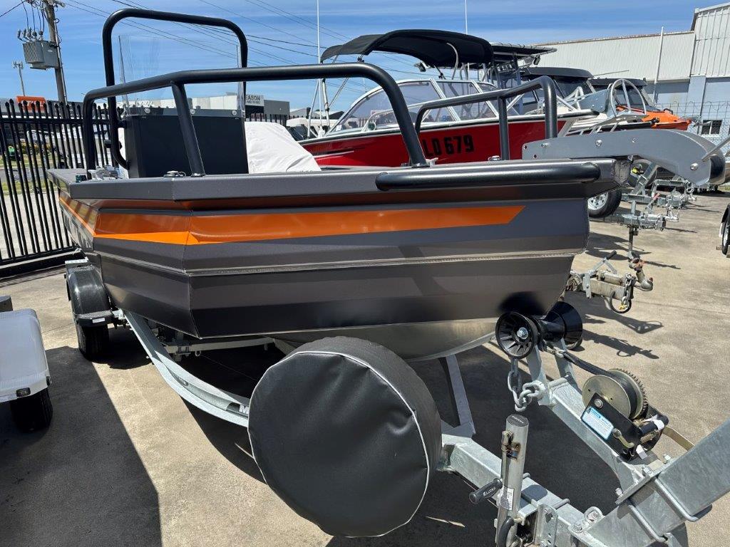 2025 Senator 500SC Side Console package DF75