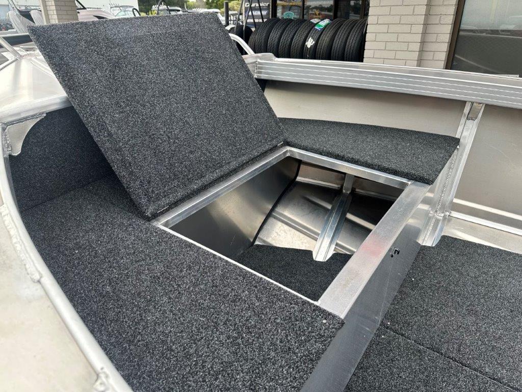 2026 Quintrex 420 Busta TS, Suzuki DF50ATHL, Alloy I-Beam trailler