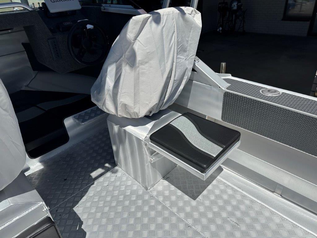 2025 McLay 591 Sportsman Cuddy Suzuki DF140B