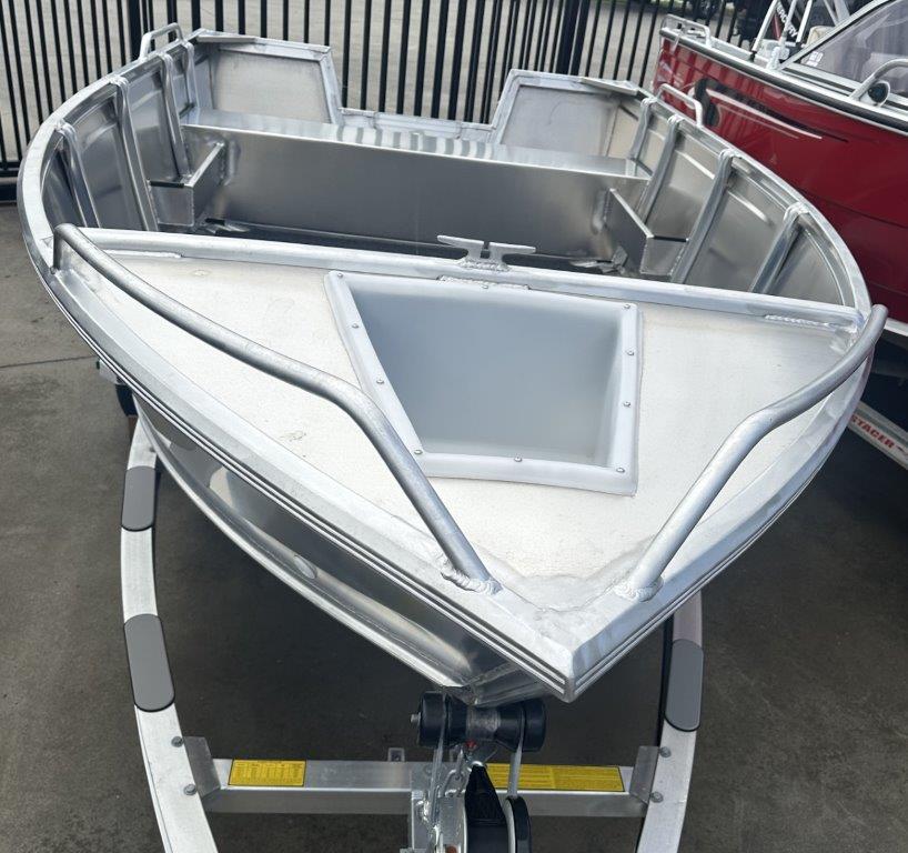 2026 Quintrex 420 Busta TS, Suzuki DF40ATHL, Alloy I-Beam trailer