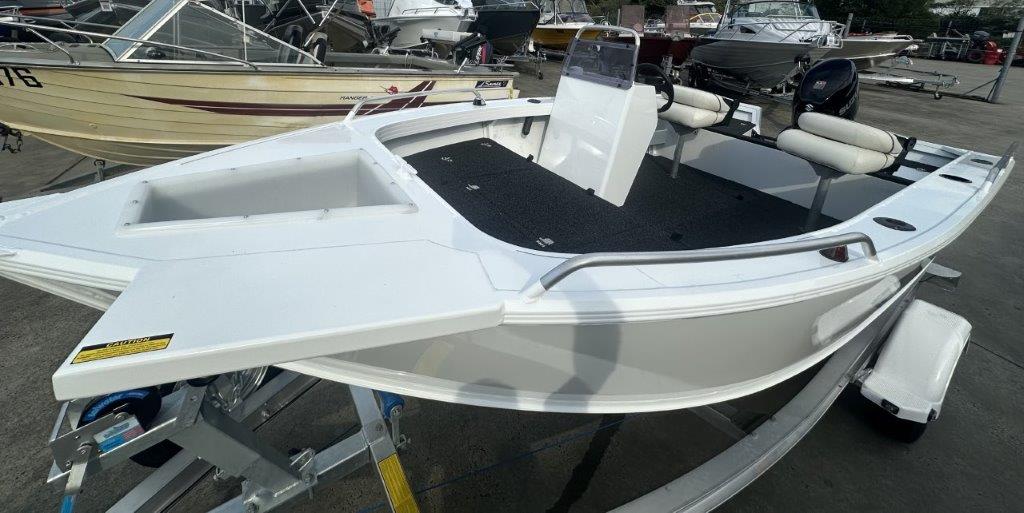 2026 Quintrex 420 Renegade Side Console, Suzuki DF50ATL