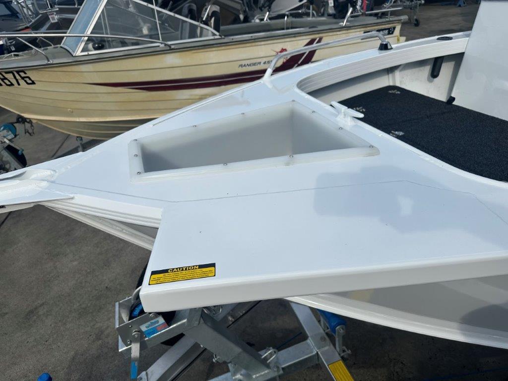 2026 Quintrex 420 Renegade Side Console, Suzuki DF50ATL