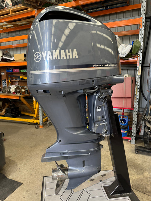 2014 Pre-Owned F300XCA YAMAHA FOURSTROKE Outboard Motor