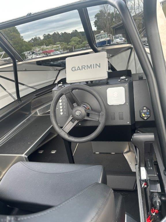 2026 Senator 500CU Cuddy cabin Suzuki DF90