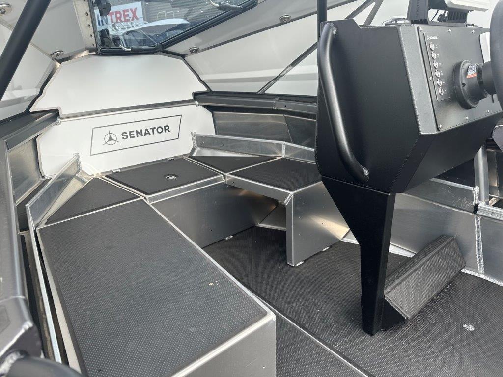 2026 Senator 500CU Cuddy cabin Suzuki DF90