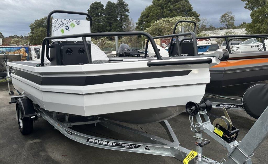 2026 Senator 500SC Side Console package Suzuki DF75