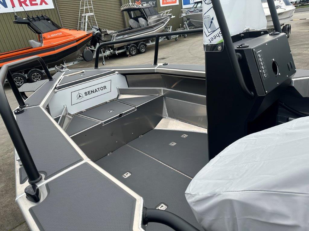 2026 Senator 500SC Side Console package Suzuki DF70