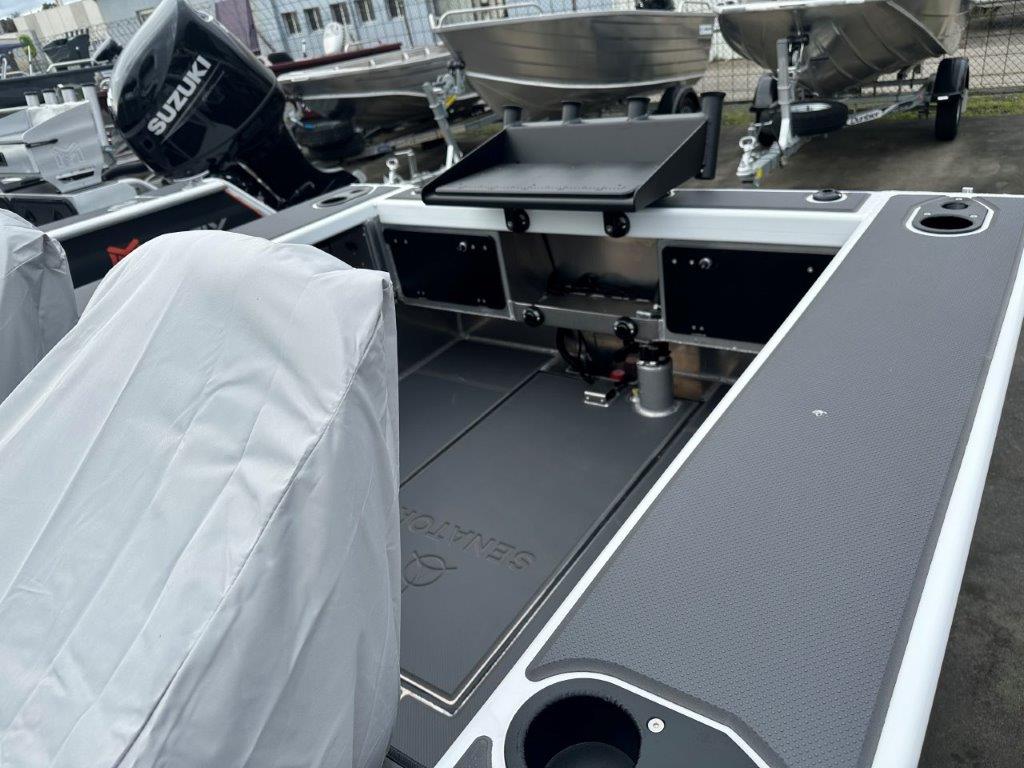 2026 Senator 500SC Side Console package Suzuki DF75