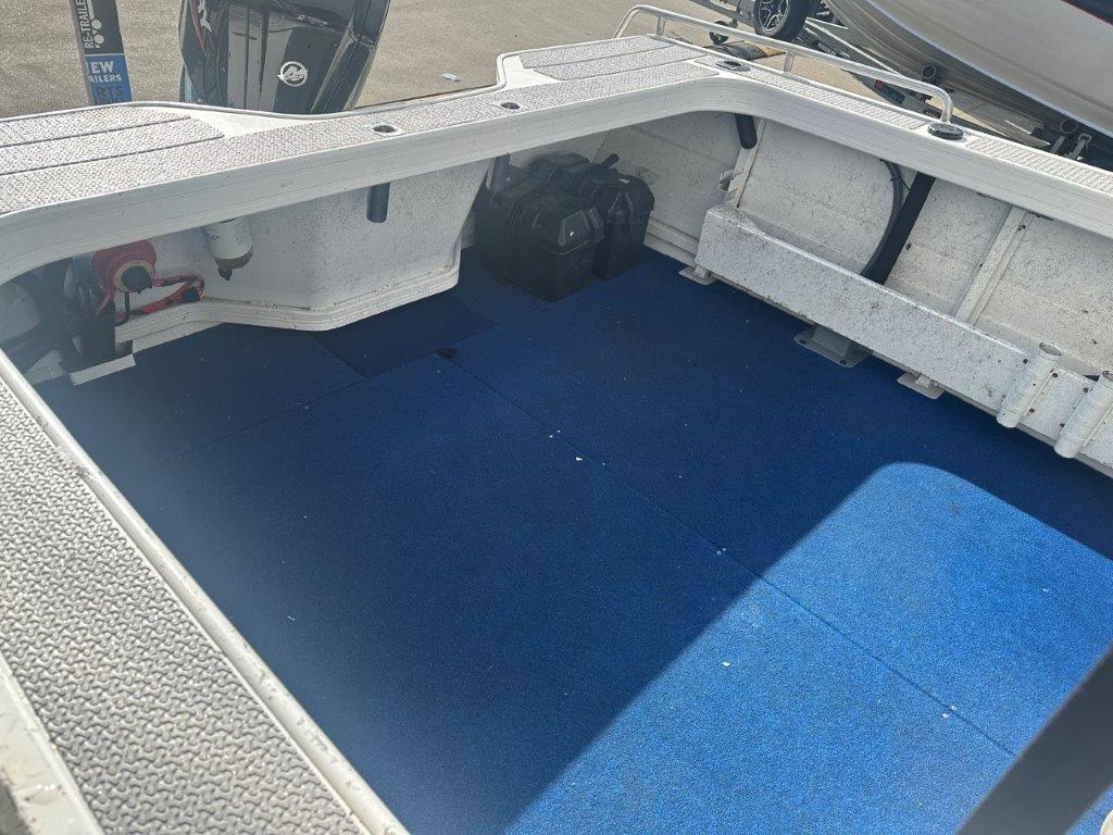 Stacer 525 Sea Runner Mercury 75hp 4-stroke