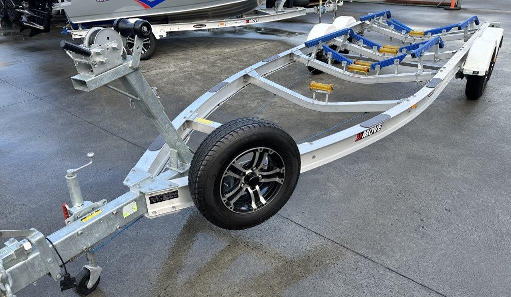 MOVE Alloy Boat Trailer TA2000T13SB - Alloy Boats 6.1m