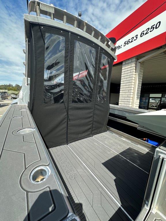 2024 Senator RH 650 Hard Top Extended wheelhouse