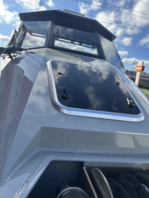 2022 Barcrusher 615 Hard Top, Suzuki DF150A