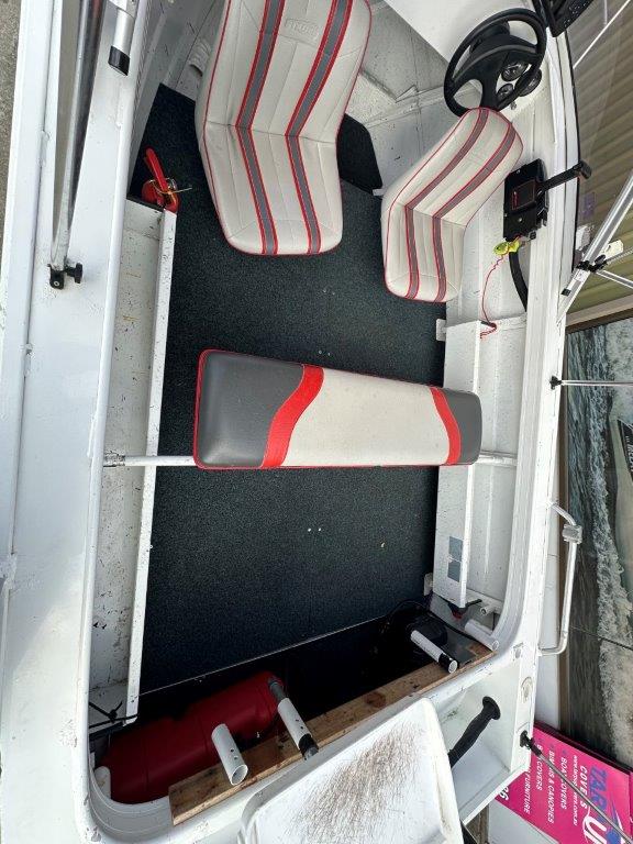 2002 Stacer 420 Seaway runabout