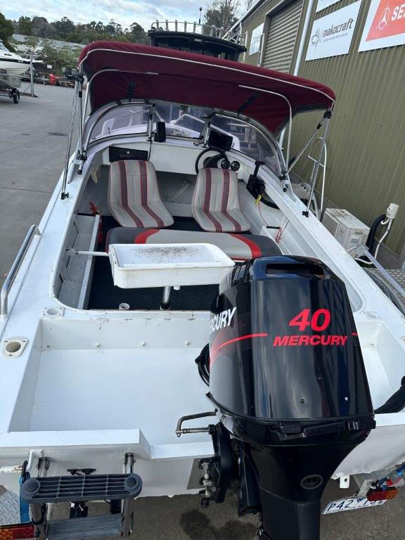 2002 Stacer 420 Seaway runabout