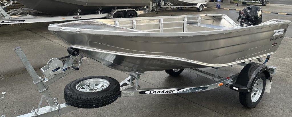 2025 Makocraft 376 Topper Tracker package