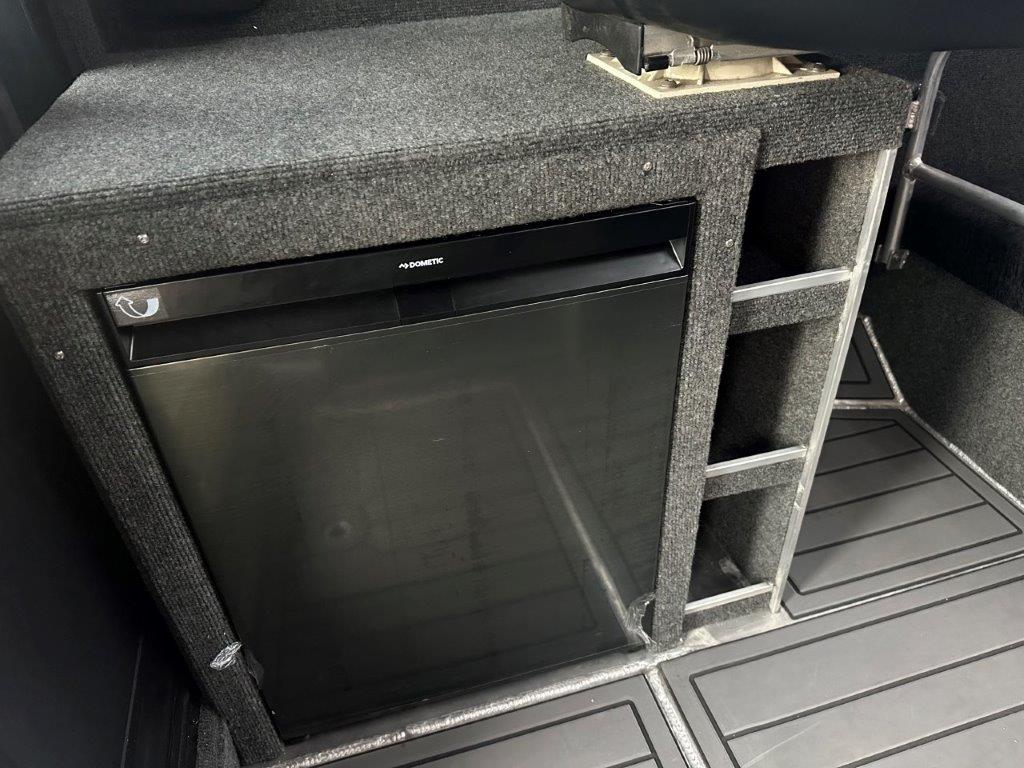 2025 Senator RH650 Cabin Cruiser Weekender package