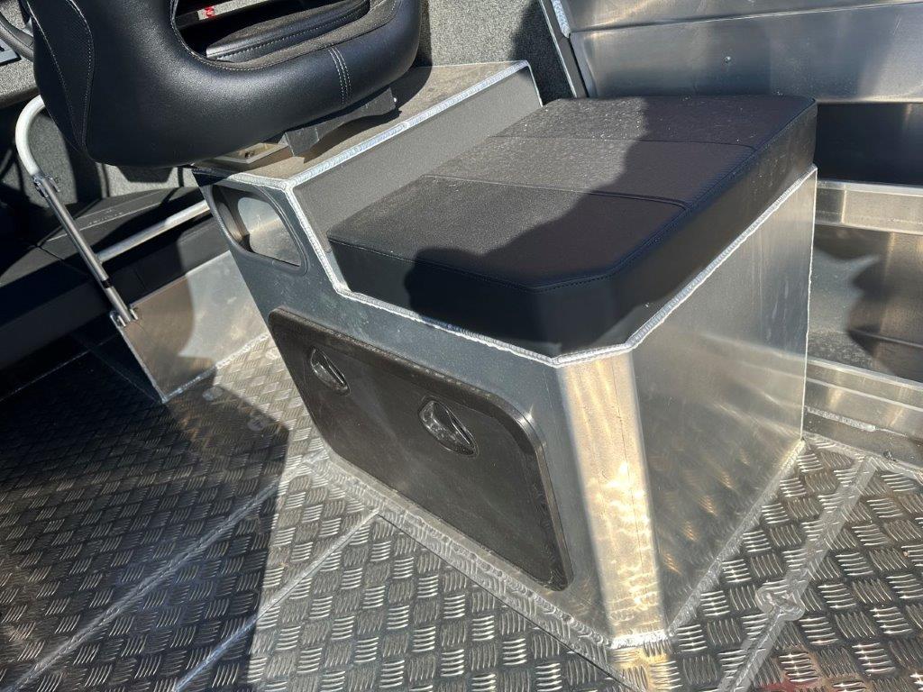 2025 Senator RH650 Hard Top package