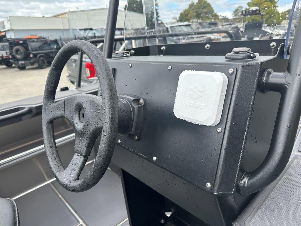 2025 Senator 500SC Side Console package DF90