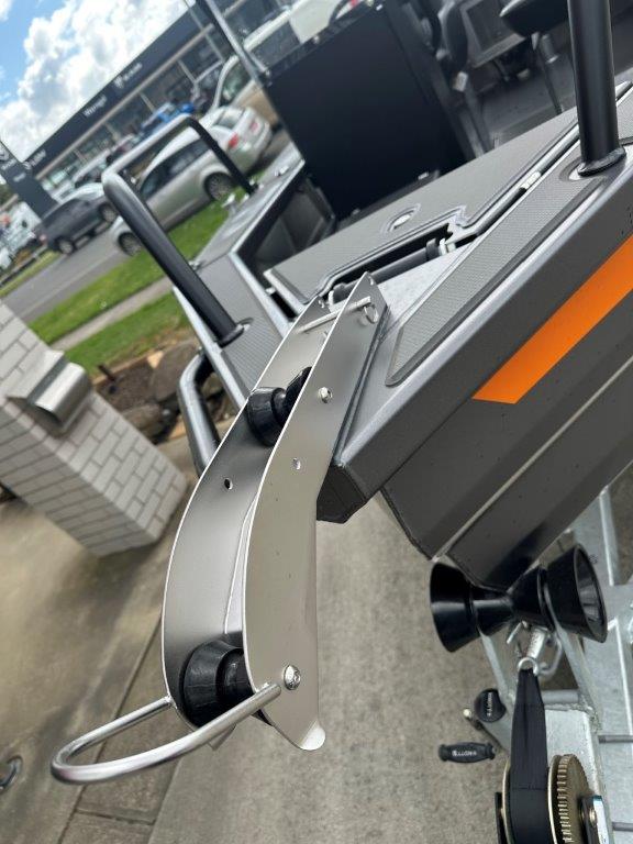 2025 Senator 500SC Side Console package DF90