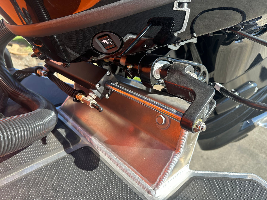 2025 Senator 550HT Suzuki DF140B package