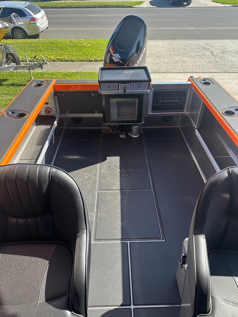 2025 Senator 550HT Suzuki DF140B package