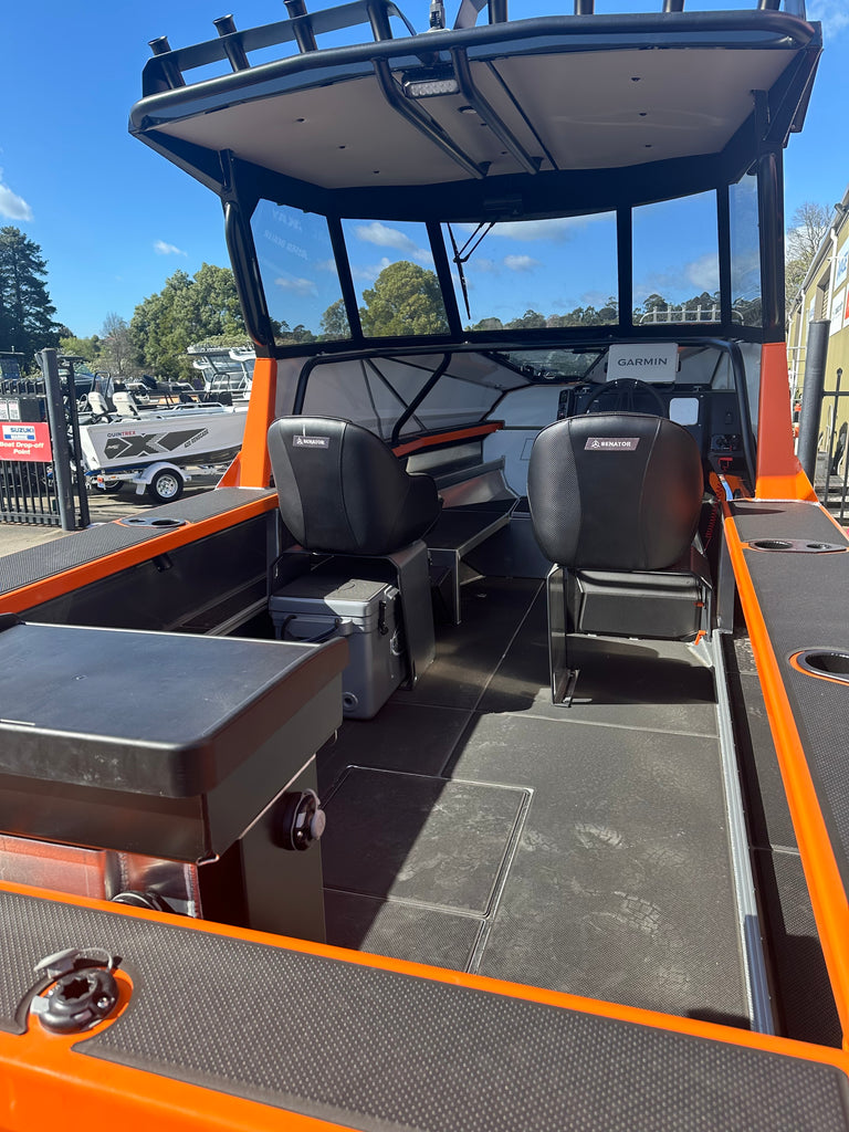 2025 Senator 550HT Suzuki DF140B package