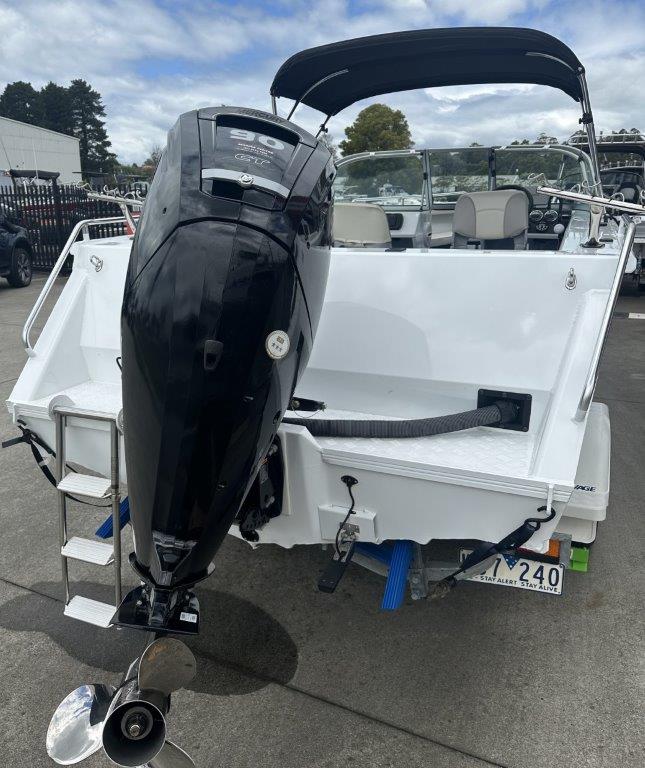 2015 Savage 545 Beach Comber Mercury 90hp 4-stroke