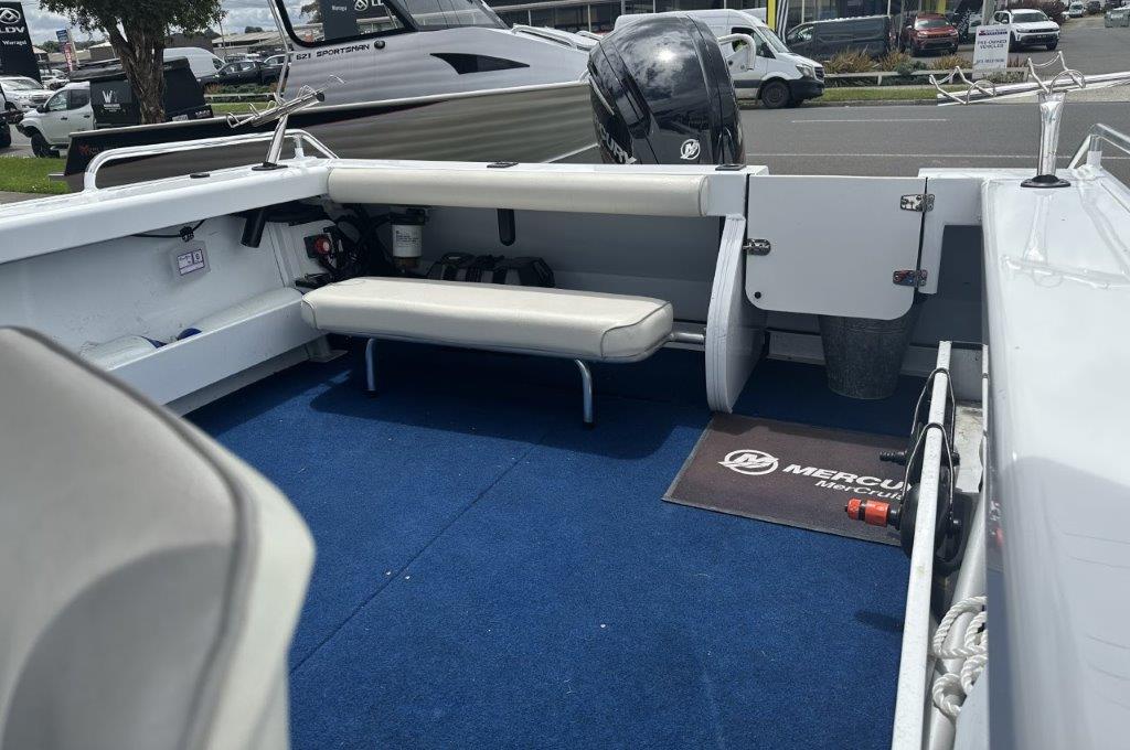 2015 Savage 545 Beach Comber Mercury 90hp 4-stroke