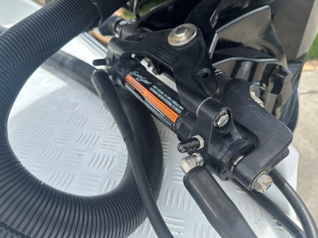 2015 Savage 545 Beach Comber Mercury 90hp 4-stroke