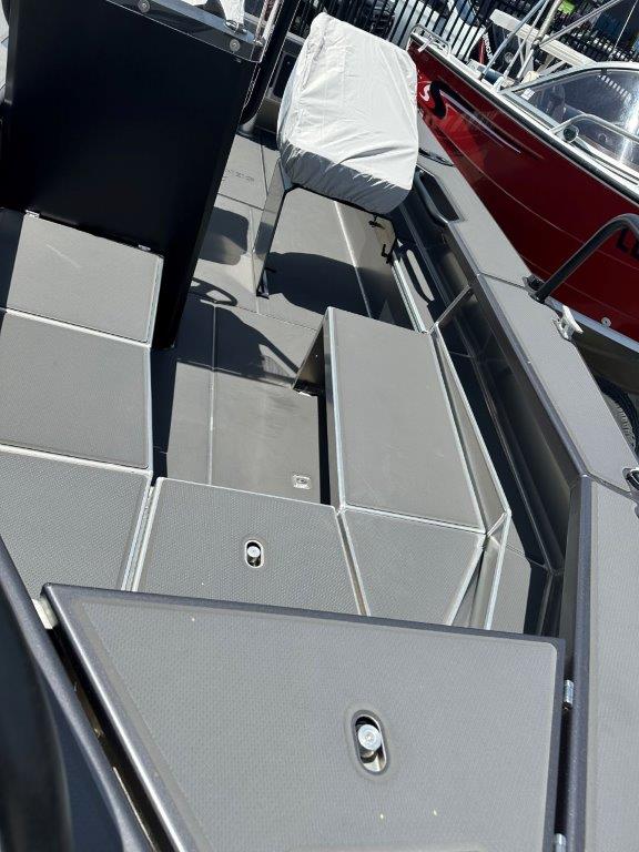 2025 Senator 500SC Side Console package DF75