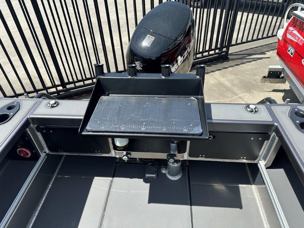 2025 Senator 500SC Side Console package DF75