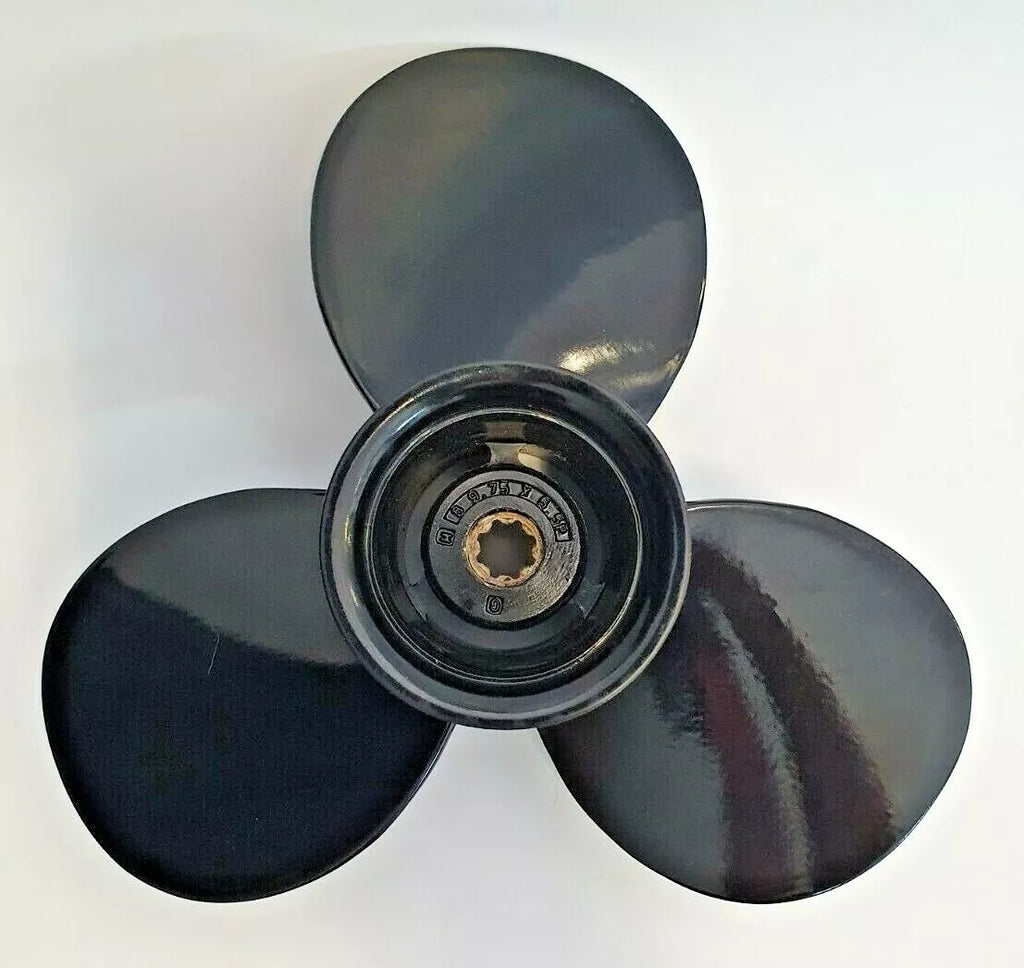 48-828150A12, Mercury Black Max (9 3/4 x 6 1/2") RH Propeller.